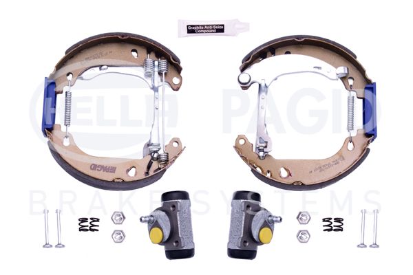 HELLA PAGID Комплект тормозных колодок 8DB 355 004-611